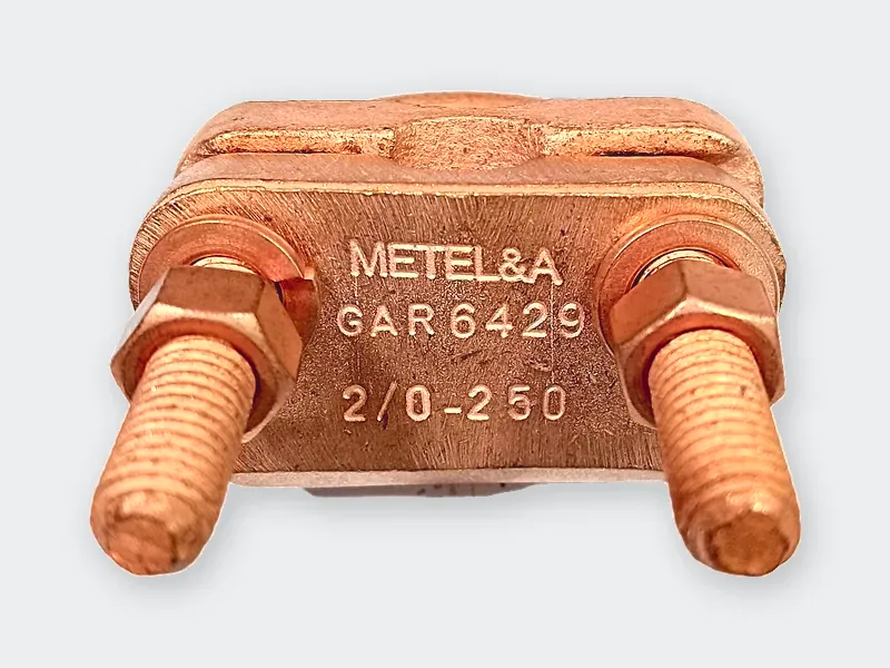 Conector GAR 6429 de bronce forjado con perno en U, con la marca METEL&A grabada